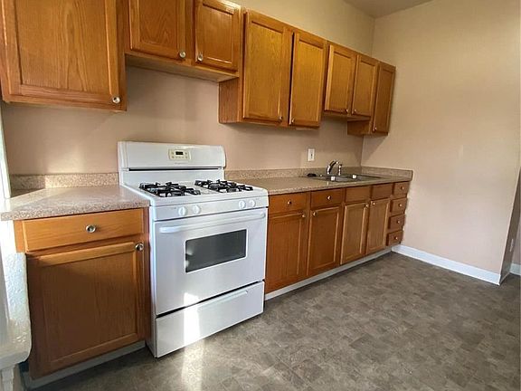 5th image of 2223 Benton Ter