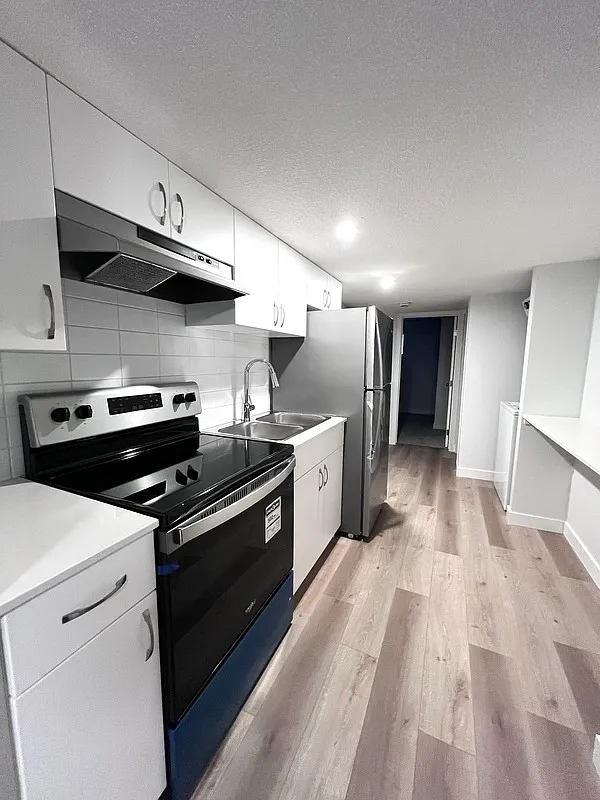2 bed, 1.0 bath, 600 sqft, $1,050 — Photo 1