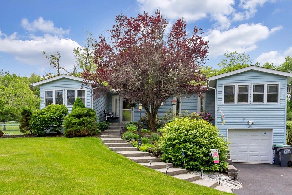 1st image of 29 Cherrywood Dr