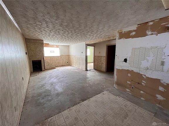 5th image of 4223 Pleasant View Ave