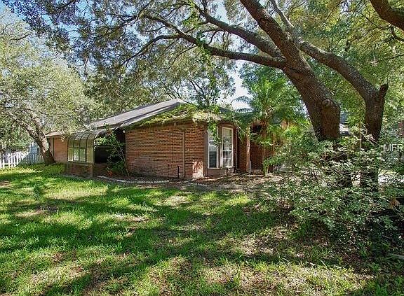 4th image of 1505 Red Oak Ct