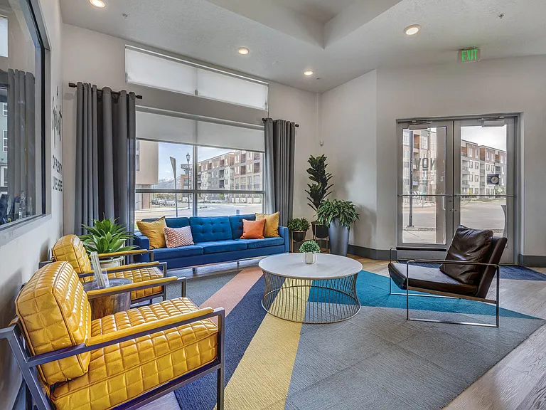 Novi at Jordan Valley Station Apartments — Photo 18
