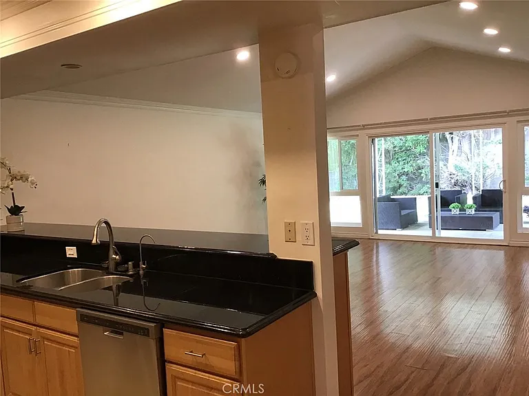 6047 Scotmist Dr — Photo 6