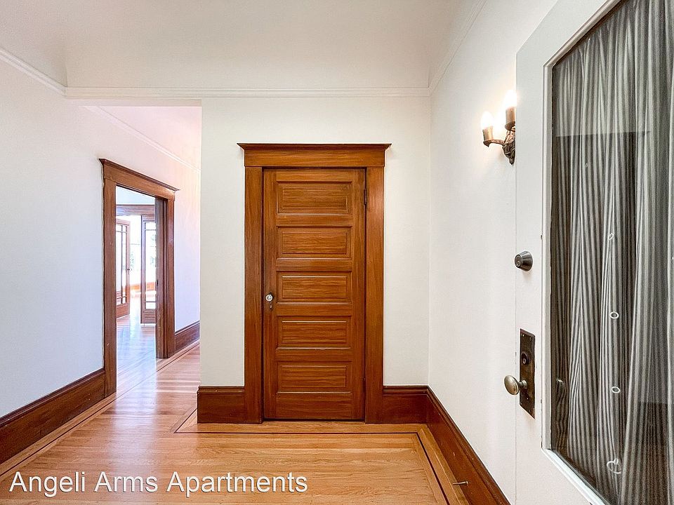 1st image of 1304 18th St #2