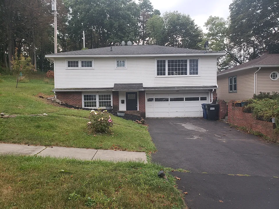 1604 Euclid Ave