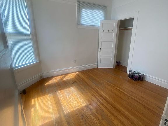 5th image of 2256-2260 Market St #1060RC