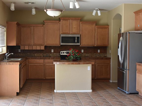 4th image of 9081 W Prospector Dr