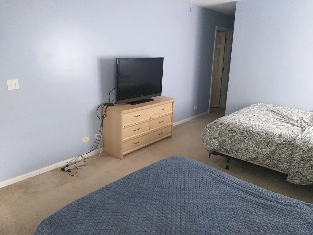 3 bed, 2.5 bath, 2000 sqft, $3,500 — Photo 4