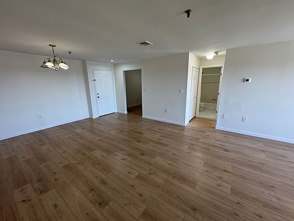 4th image of 3920 Mystic Valley Pkwy APT 912