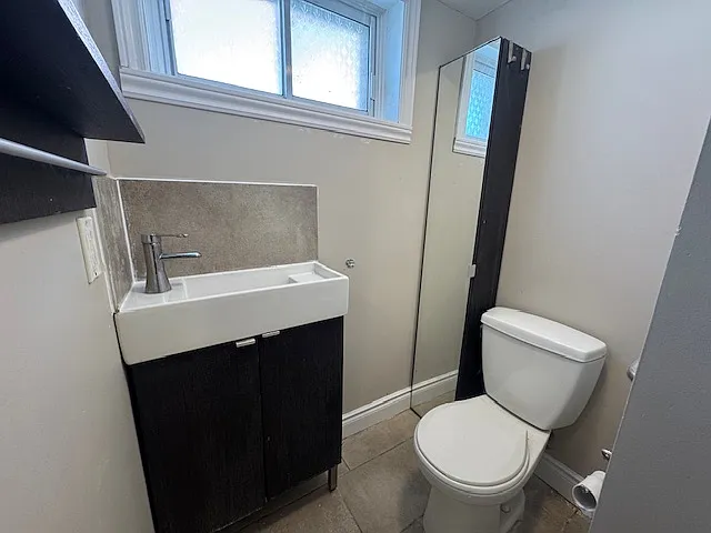 1124 Weber St E #2 — Photo 9
