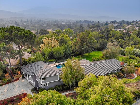 2nd image of 18570 Annie Ln