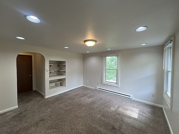 4th image of 329 Prospect Ave