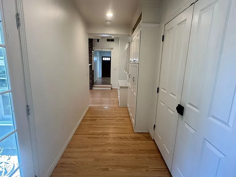 1531 W Laurel Ave — Photo 6