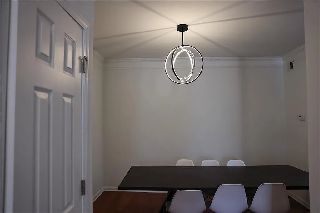 1 bed, 1.0 bath, 823 sqft, $1,800 — Photo 4