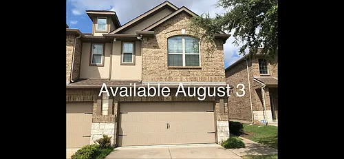 425 Metropolitan Dr Photo 1