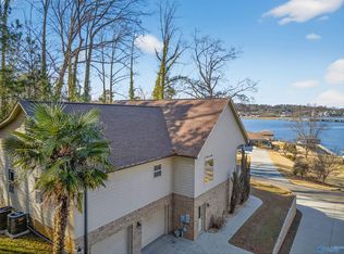 1513 Wyeth Dr, Guntersville, AL 35976