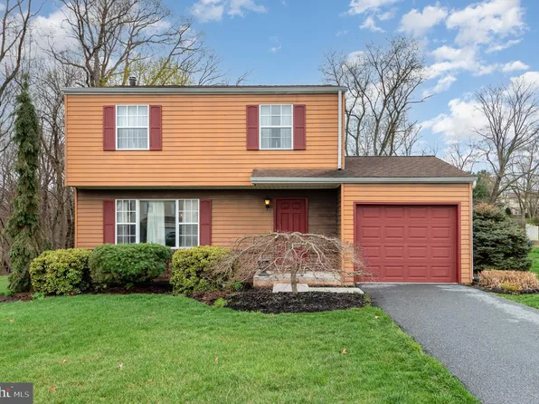 921 Lark Dr, Harrisburg, PA 17111