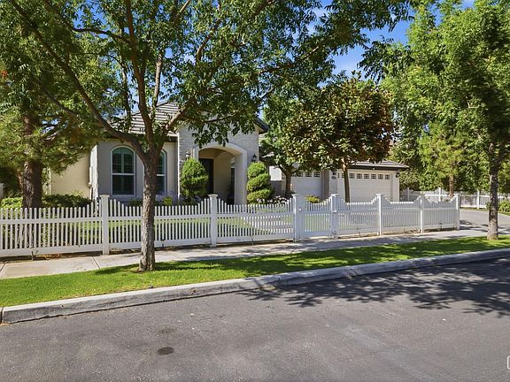 4th image of 12623 Stillbrook Dr
