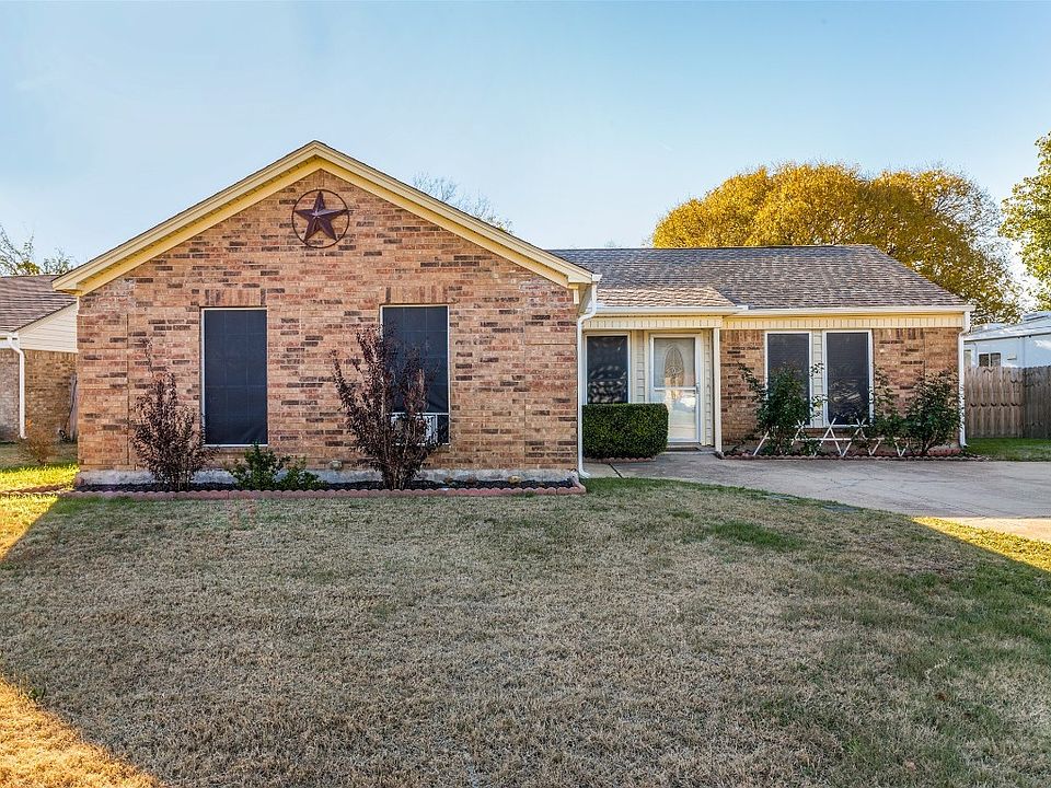 1st image of 3712 Staghorn Cir S