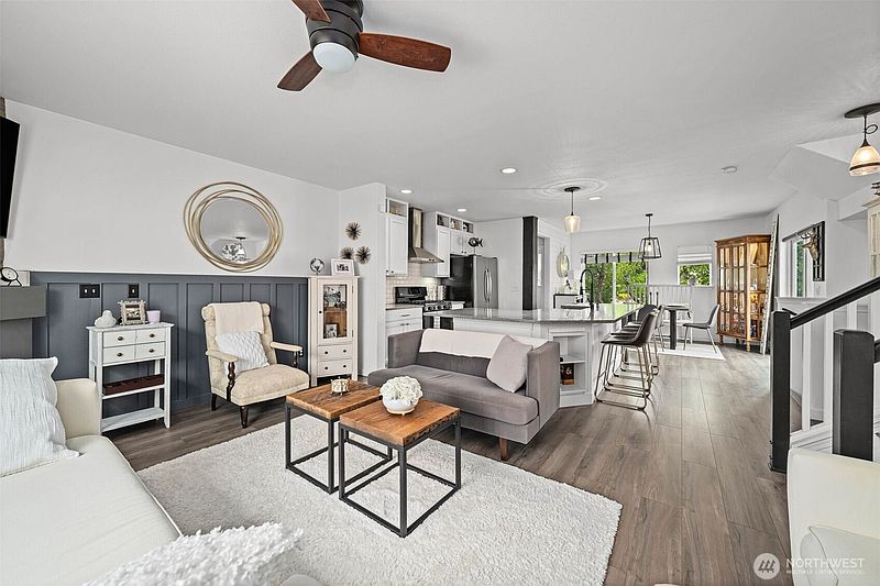 5th image of 5312 35th Street E