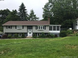 2 Westview Ter, Ellington, CT 06029