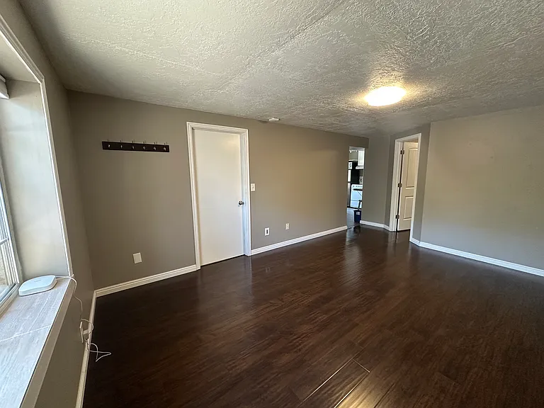 1138 S 400 E — Photo 13