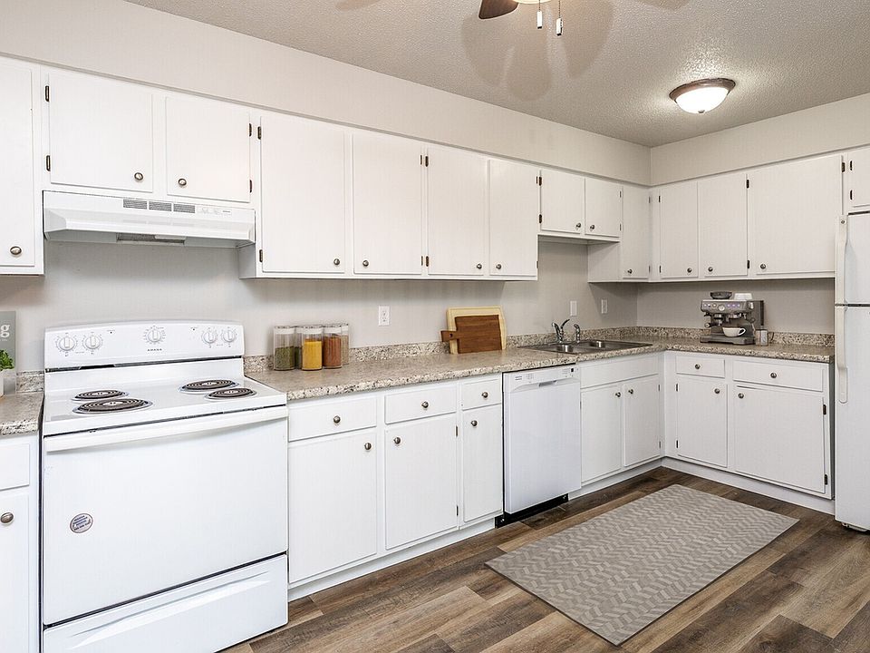 Fish Creek Apartments 901 E 17th St Norwalk IA Zillow