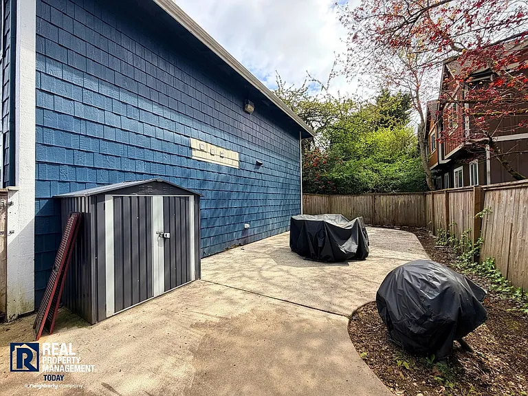 630-632 S State St Tacoma — Photo 19