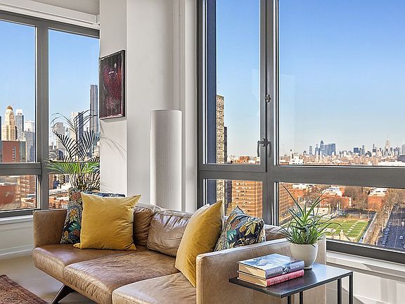 2nd image of 550 Vanderbilt Ave #1308