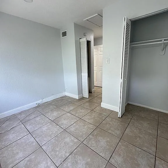 9640 NW 65th St — Photo 10