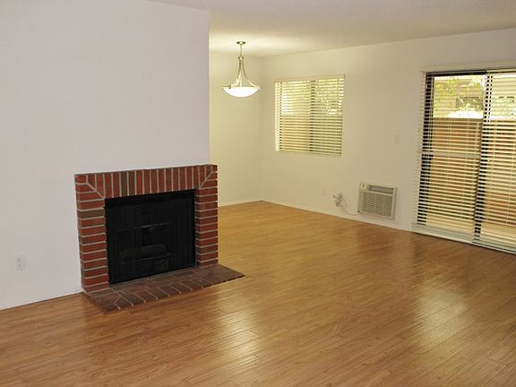 3rd image of 3554 Vinton Ave APT 110