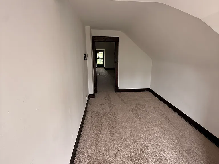 1520 Bryden Rd — Photo 5