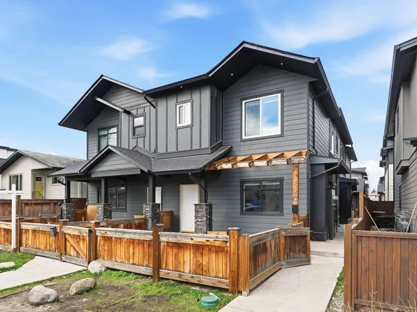 722 Coopland Cres #4, Kelowna, BC V1Y 2V1