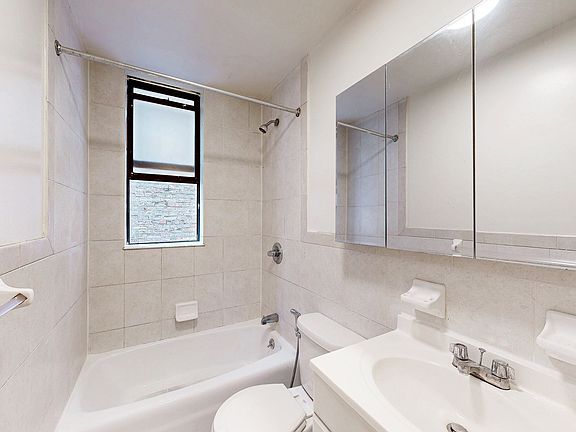 5th image of 190 Claremont Ave APT 3C