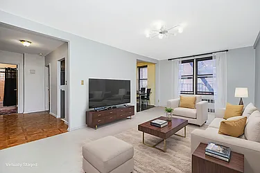 1213 Avenue Z