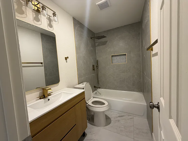 2222 Harding St — Photo 18