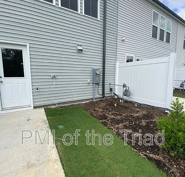 4006 Beckton Trl — Photo 29