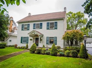 90 Sagamore Dr, Rochester, NY 14617