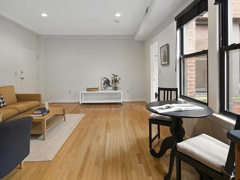 1321 Fairmont St NW #303 — Photo 3