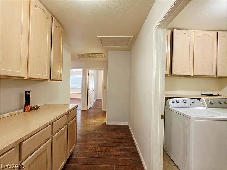 8213 Arch Bay Ln — Photo 13