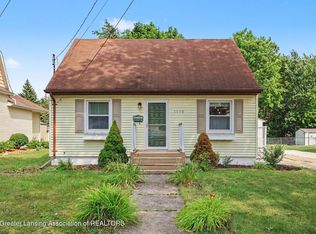 1005 S Church St, Saint Johns, MI 48879