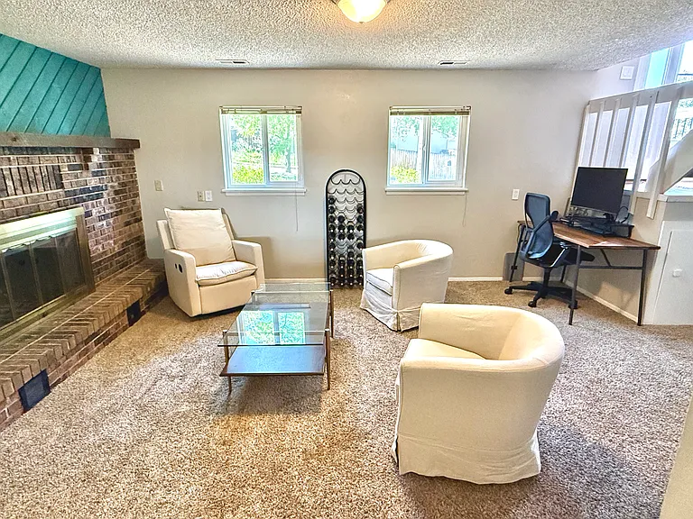 915 Valkenburg Dr — Photo 22