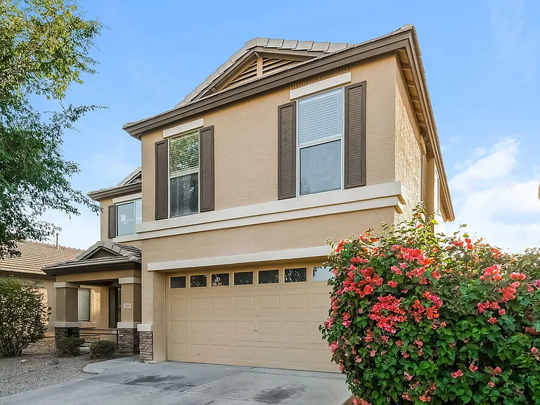 7816 S 48th Dr — Photo 4