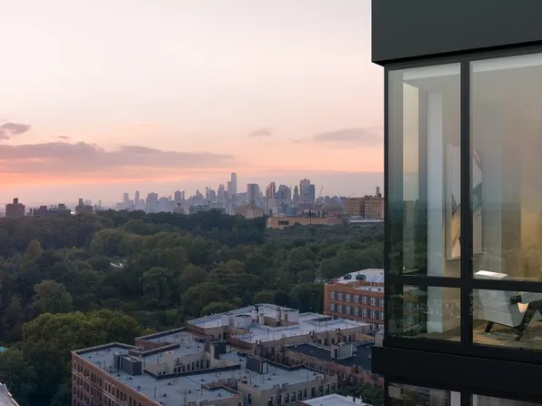 54 Crown Street image 26 of 27