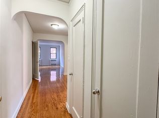 31-62 29th St #M, Astoria, NY 11106