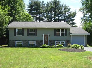6 Wynnefield Dr, South Glens Falls, NY 12803