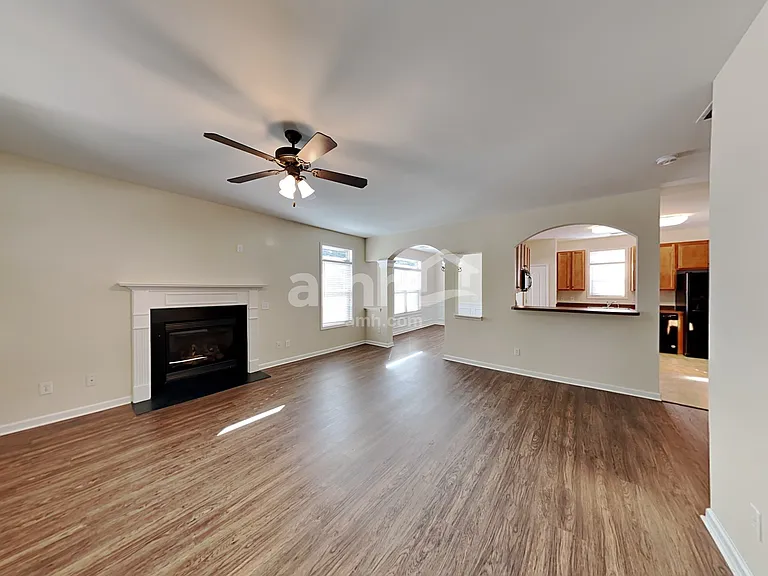 302 Harmony Lake Dr — Photo 7