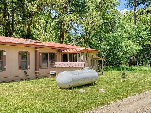 3rd image of 24 Cottonwood Ln