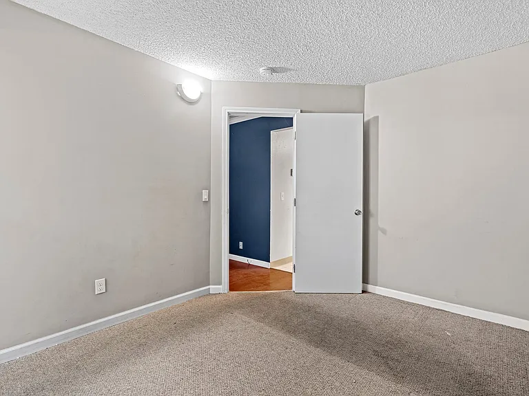 655 Reseda Dr #2 — Photo 8