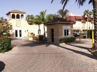 6711 N Kendall Dr APT 510, Pinecrest, FL 33156